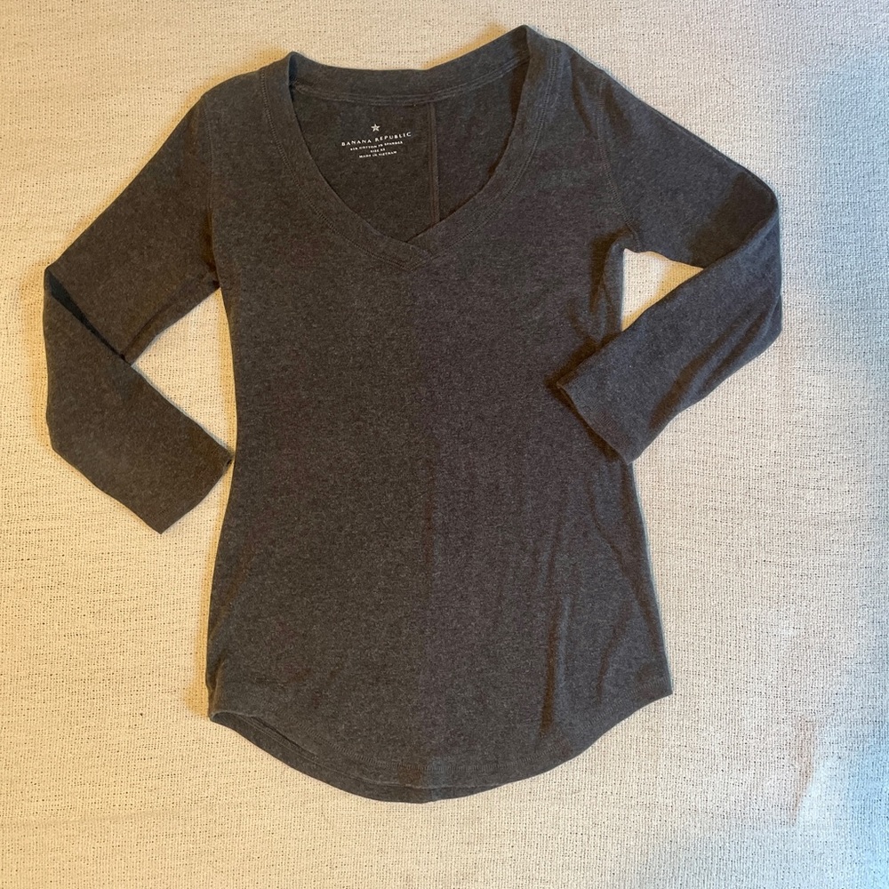 Banana Republic Long Sleeve Tee